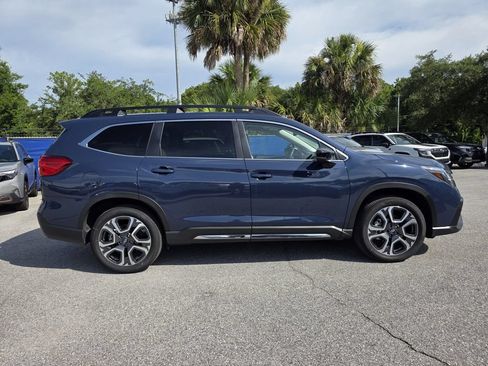 Certified 2025 Subaru Ascent Limited AWD/4WD image 2