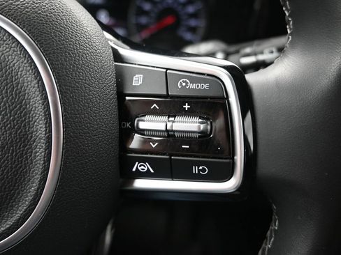 Certified 2023 Kia Sorento S image 27