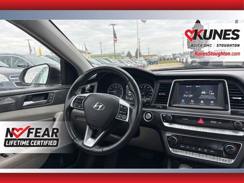 Used 2019 Hyundai Sonata Limited image 34