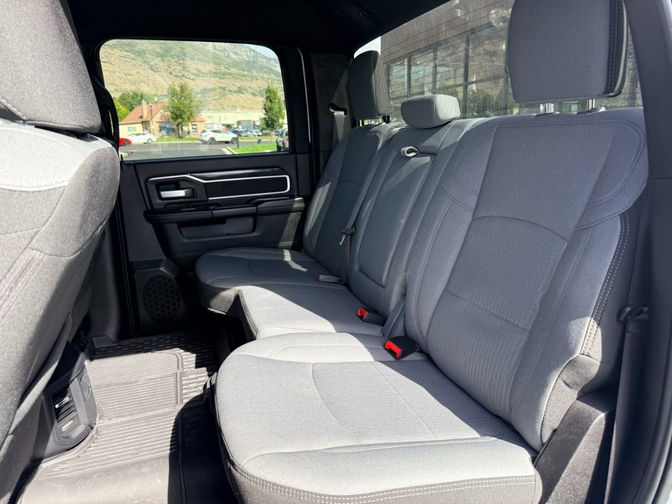 Used 2024 RAM 2500 Big Horn w/ Protection Group AWD/4WD image 22
