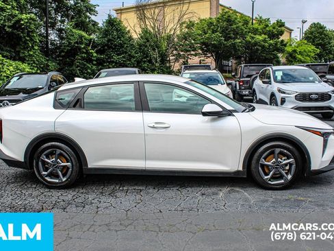 Used 2025 Kia K4 FWD image 9