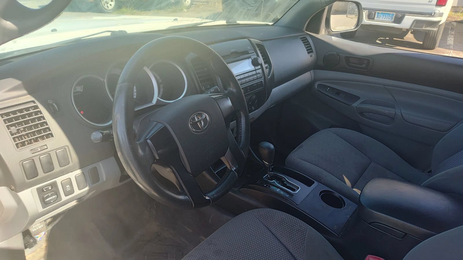 Used 2012 Toyota Tacoma 2WD Access Cab w/ Convenience Pkg image 9