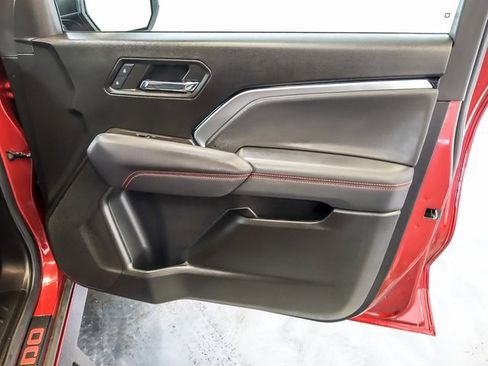 Used 2024 Chevrolet Colorado Z71 w/ Z71 Convenience Package 2 image 29