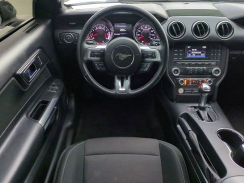 Used 2017 Ford Mustang Coupe RWD image 15