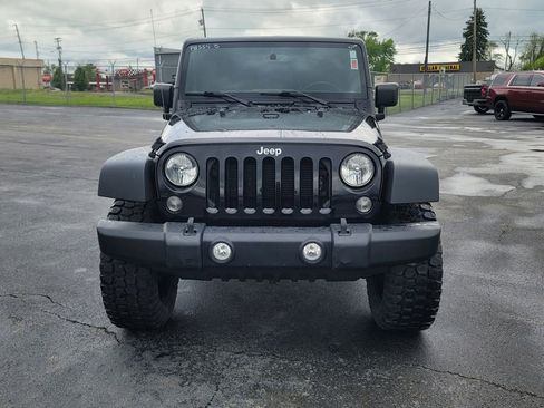Used 2015 Jeep Wrangler Sport w/ Quick Order Package 24S AWD/4WD image 4