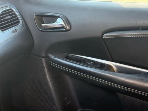 Used 2017 Dodge Journey Crossroad image 24