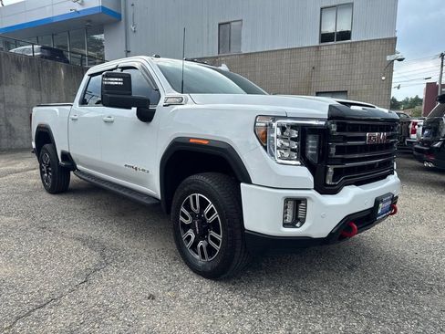 Used 2021 GMC Sierra 2500 AT4 w/ AT4 Premium Plus Package AWD/4WD image 9