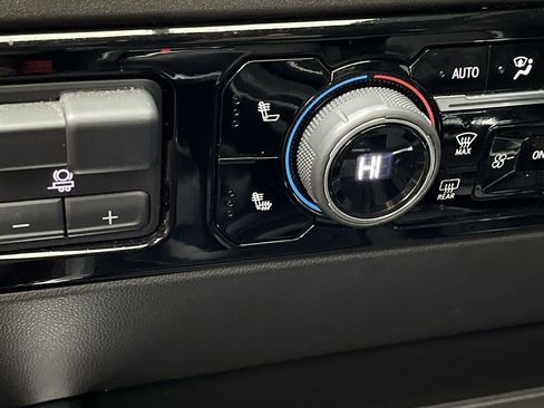 Certified 2022 Chevrolet Silverado 1500 RST w/ All Star Edition Plus AWD/4WD image 26