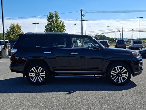 Used 2023 Toyota 4Runner Limited AWD/4WD image 6