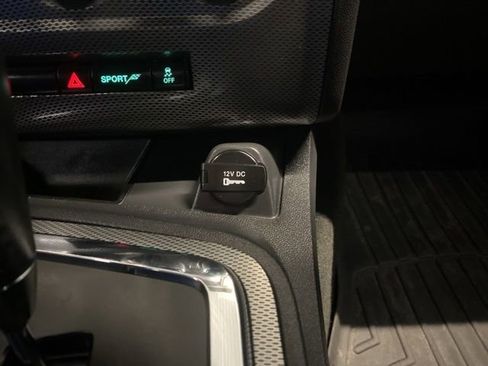 Used 2013 Dodge Challenger R/T w/ Blacktop Pkg RWD image 21