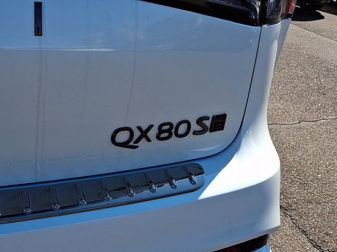 New 2026 INFINITI QX80 4WD image 23