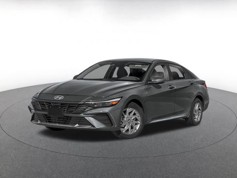 Used 2026 Hyundai Elantra Hybrid FWD image 2