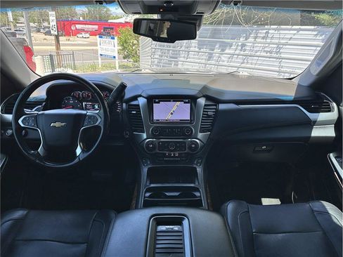 Used 2018 Chevrolet Tahoe Premier AWD/4WD image 19
