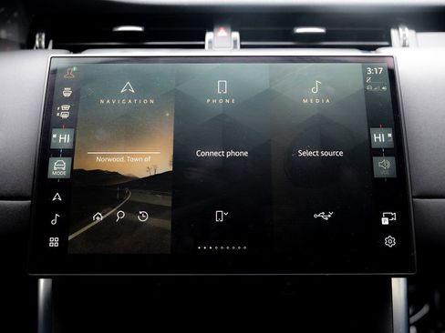 New 2024 Land Rover Discovery Sport S image 21