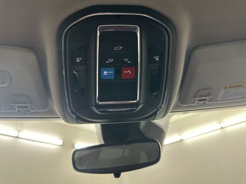 Used 2023 Jeep Grand Cherokee Limited w/ Black Appearance Package image 52