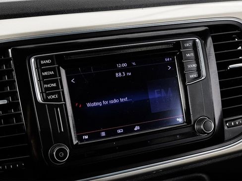 Used 2016 Volkswagen Beetle 1.8T SE image 25