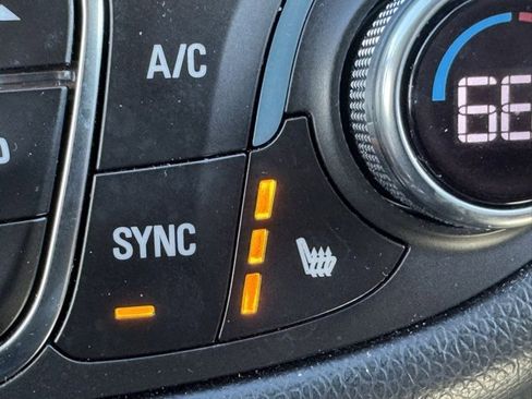 Used 2017 Chevrolet Malibu Premier w/ Premier Sun and Wheel Package image 25