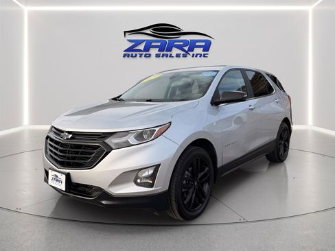 Used 2021 Chevrolet Equinox LT image 2