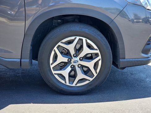 Certified 2023 Subaru Forester Premium AWD/4WD image 10