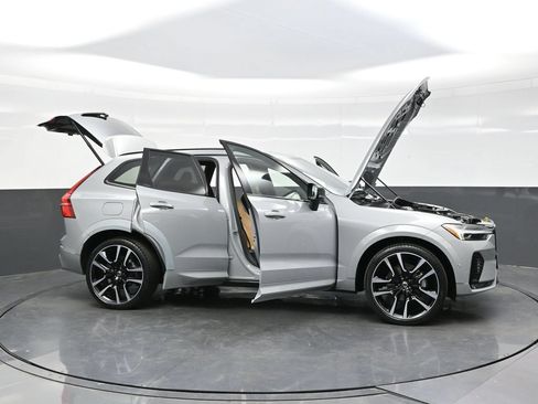 Used 2024 Volvo XC60 B5 Ultimate w/ Protection Package Premier AWD/4WD image 47