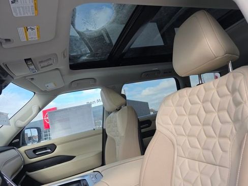 New 2026 Nissan Armada Platinum image 26