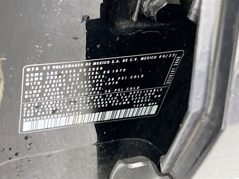 Used 2022 Volkswagen Taos SE image 30