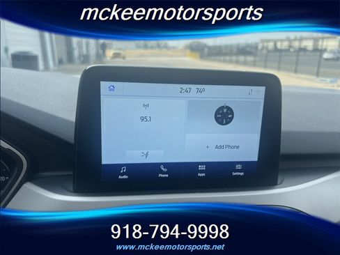 Used 2021 Ford Escape SE image 12