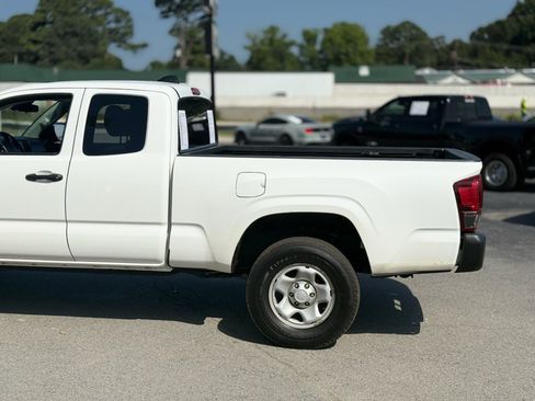 Used 2023 Toyota Tacoma SR RWD image 12