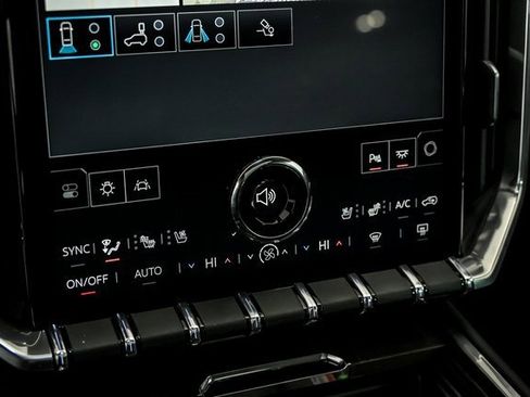 New 2026 GMC Acadia Denali w/ Super Cruise Package image 17