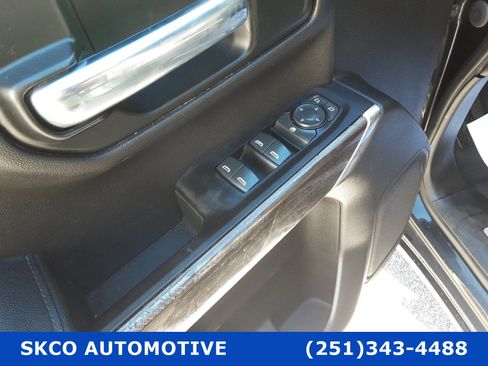 Used 2020 Chevrolet Silverado 1500 LT w/ Convenience Package image 22