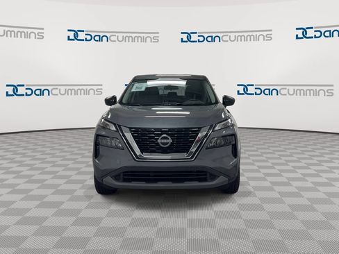 Used 2023 Nissan Rogue S FWD image 3