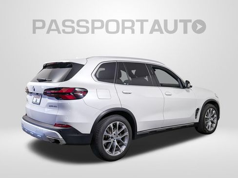 Certified 2024 BMW X5 xDrive40i w/ Premium Package AWD/4WD image 7