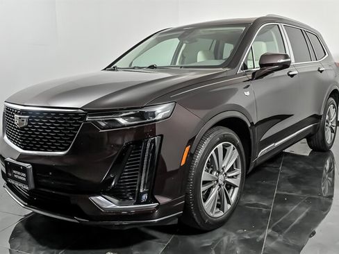 Used 2021 Cadillac XT6 Premium Luxury AWD/4WD image 5
