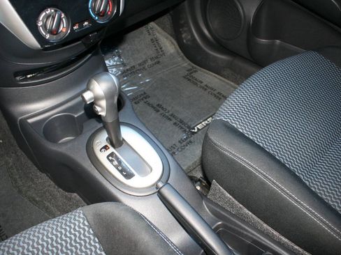 Used 2016 Nissan Versa Note SV FWD image 18