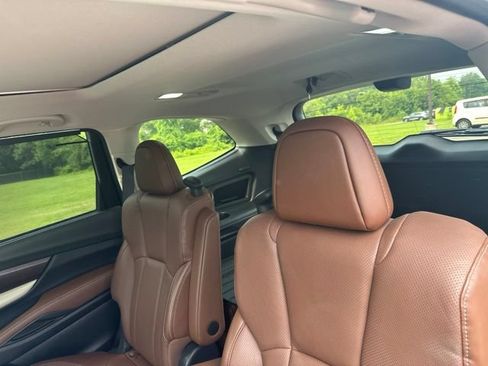 Used 2022 Subaru Ascent Touring AWD/4WD image 14