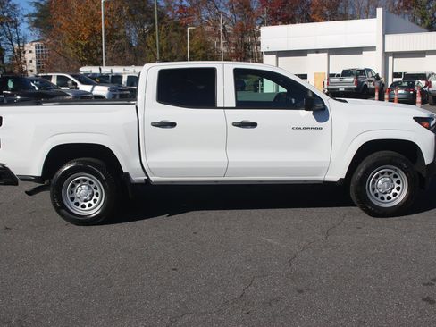 New 2025 Chevrolet Colorado W/T w/ Advanced Trailering Package image 8