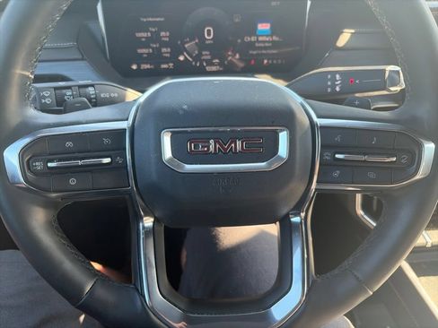 Used 2025 GMC Acadia Elevation w/ Elevation Premium Package AWD/4WD image 24