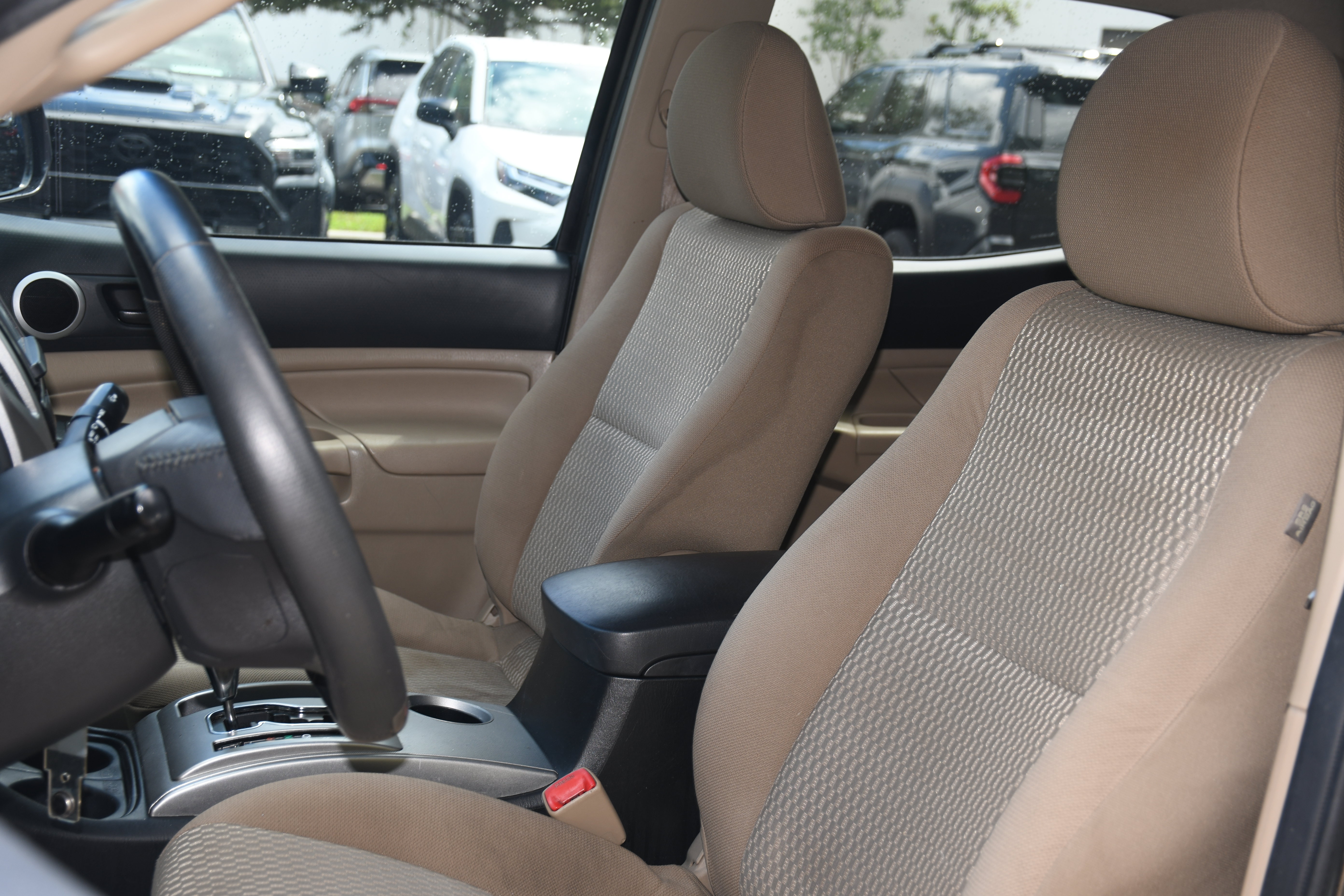 Used 2014 Toyota Tacoma PreRunner w/ SR5 Package RWD image 11