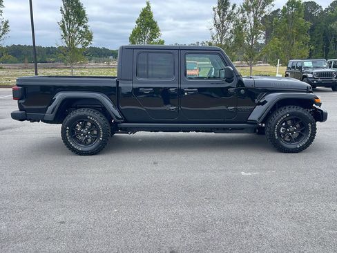 New 2026 Jeep Gladiator Willys AWD/4WD image 8