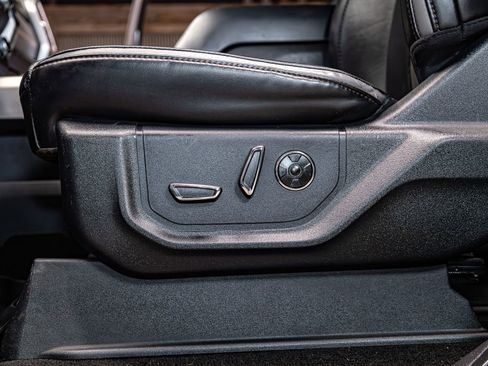 Used 2019 Ford F250 Platinum w/ Platinum Ultimate Package image 20