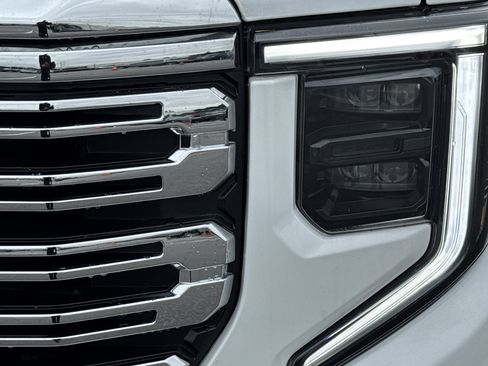 Used 2025 GMC Sierra 1500 Pro w/ Convenience Package RWD image 6