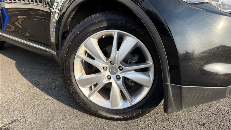 Used 2014 INFINITI QX70 2WD w/ Premium Package image 15