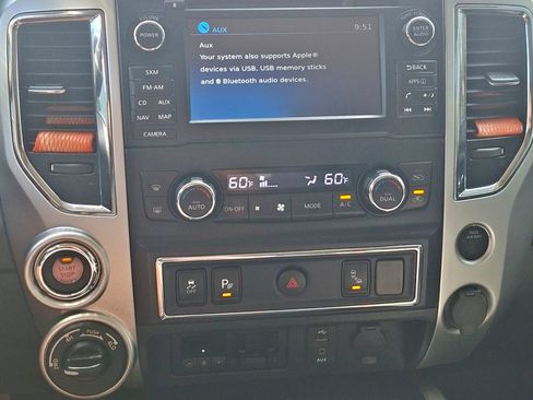 Used 2017 Nissan Titan SL w/ SL Towing Convenience Package AWD/4WD image 17