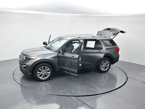 Used 2024 Ford Explorer Limited image 53