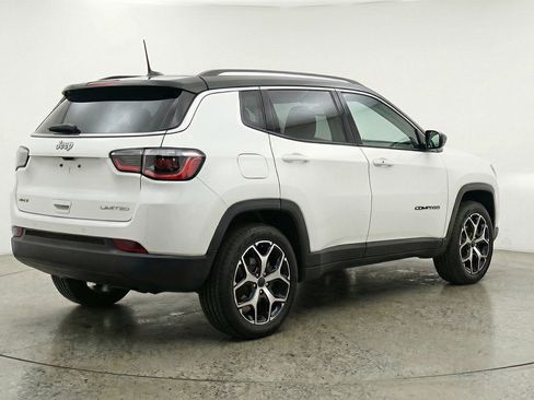Used 2025 Jeep Compass Limited AWD/4WD image 9