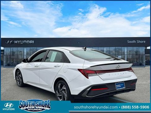 Certified 2025 Hyundai Elantra Sport FWD image 8