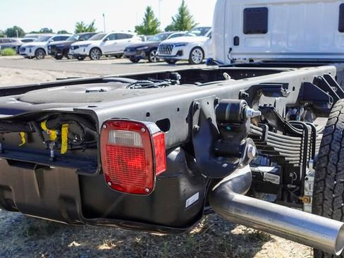 New 2025 RAM 5500 Tradesman image 9