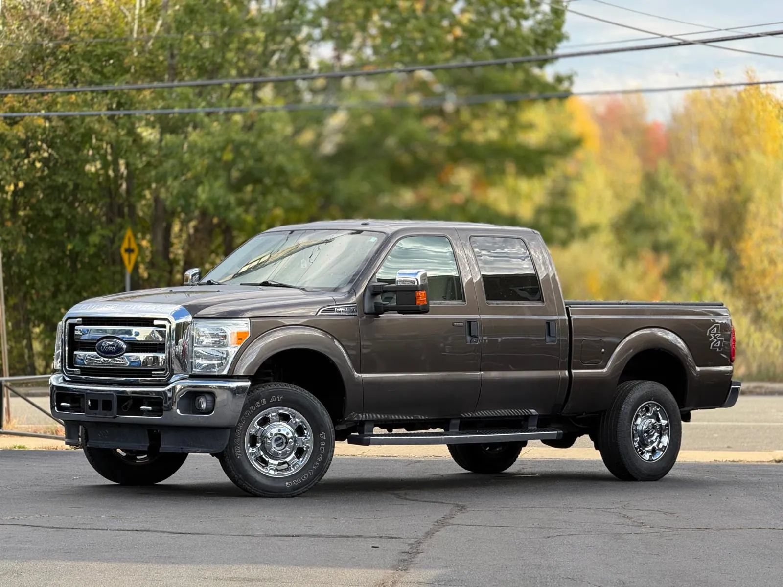 Used 2016 Ford F250 XLT w/ XLT Premium Package AWD/4WD image 27