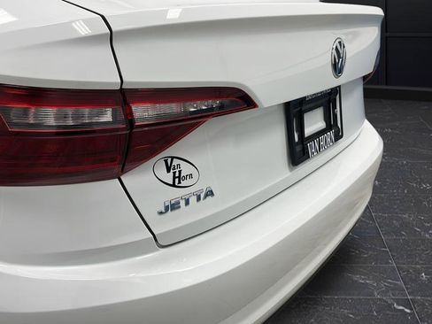 Used 2020 Volkswagen Jetta R-Line w/ R-Line Cold Weather Package image 36