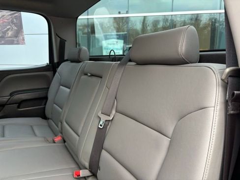 Used 2018 Chevrolet Silverado 1500 W/T w/ Trailering Package image 23